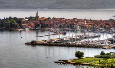 Izola şehir-Slovenya