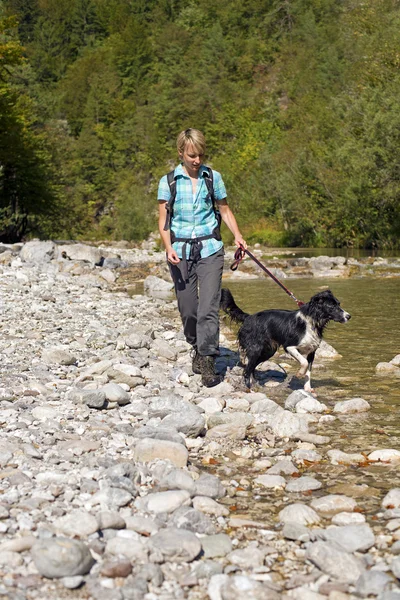 Hiking near river — Stock Photo, Image