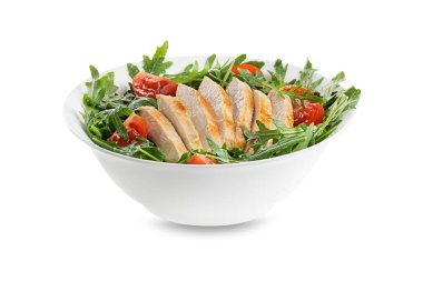 Sağlıklı karışık salata, tavuk göğsü, domates ve roka yaprakları.