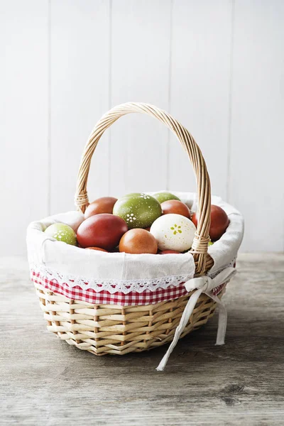 Nourriture Traditionnelle Pâques Avec Œufs Dans Panier Fond Des Vacances — Photo