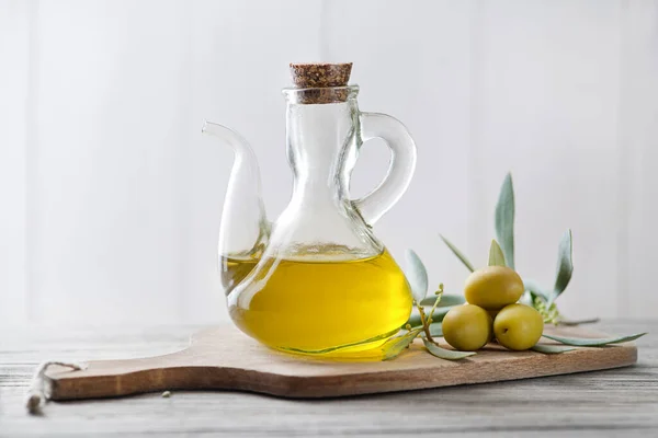 Organic Olive Oil Bottle Extra Virgin Oil Olives Branch Leaves — Fotografia de Stock