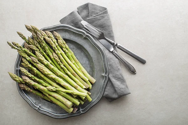 Fresh Green Asparagus Plate Cooking Healthy Meal Bunches Green Asparagus — Stockfoto