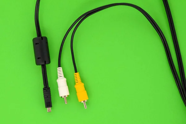 Data Cable Two Rca Close Green Background — Φωτογραφία Αρχείου