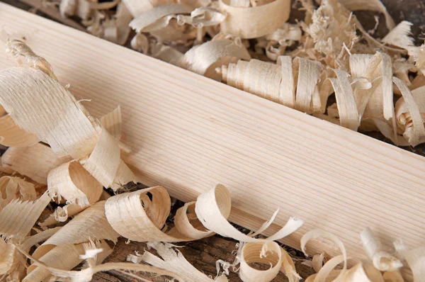 tıraş doğal çam tahta üzerinde