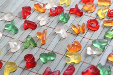 İkinci gün tatlı harfler