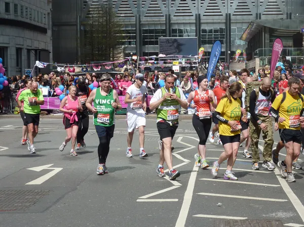 Corridori alla Maratona di Londra 22 aprile 2012 — Foto Stock