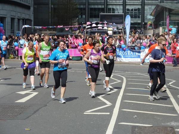 Koşucular, Londra Maratonu 22 Nisan 2012 — Stok fotoğraf