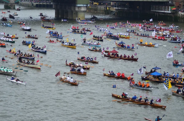 The Diamond Jubilee Pageant To Mark The Queens Diamond Jubilee 3 — Stock Photo, Image