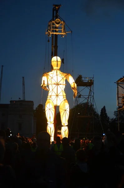 Prometheus se probouzí v greenwich a docklands mezinárodní f — Stock fotografie