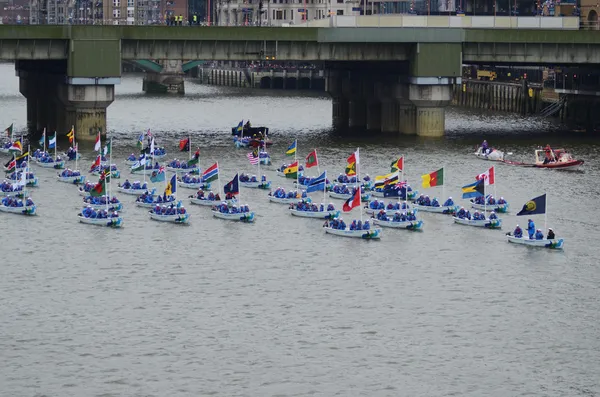 The Diamond Jubilee Pageant To Mark The Queens Diamond Jubilee 3 — Stock Photo, Image