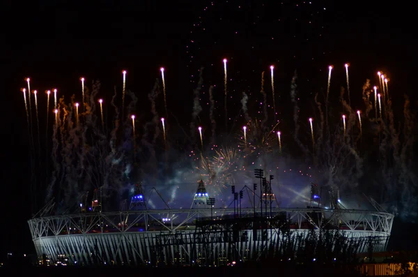 Fogos de artifício olímpicos em Stratford Londres 12 agosto 2012 — Fotografia de Stock