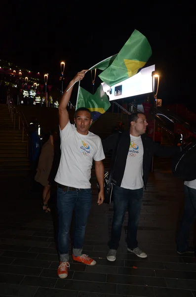 Rio Olympic fans outside the closing ceremony — Stock Photo, Image