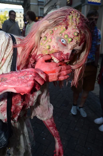 Dünya zombi günü Londra 2012 kutlamak — Stok fotoğraf