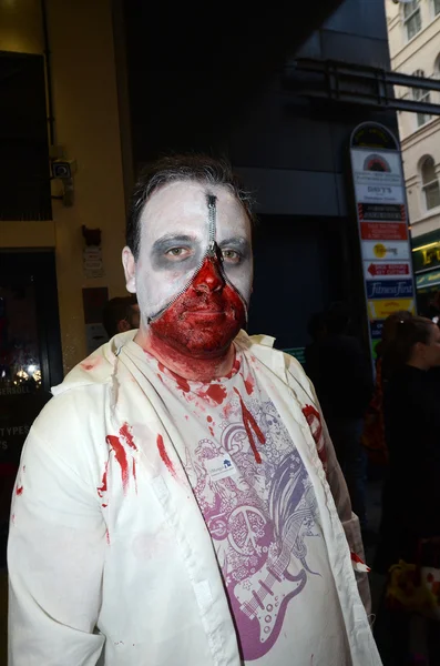 Посещение Всемирного дня зомби 2012 в центре Лондона 13 октября — стоковое фото
