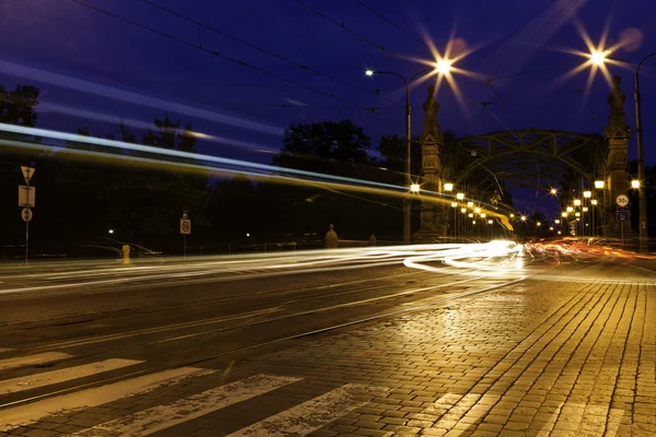 Tráfico nocturno —  Fotos de Stock