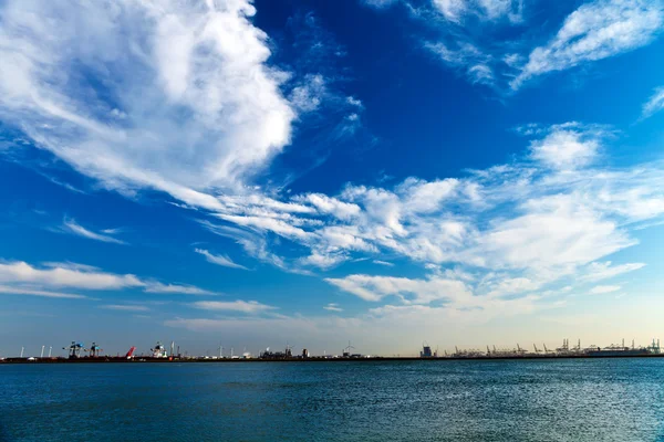 Sky above the port — Stock Photo, Image