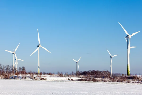 Windpark im Winter — Stockfoto