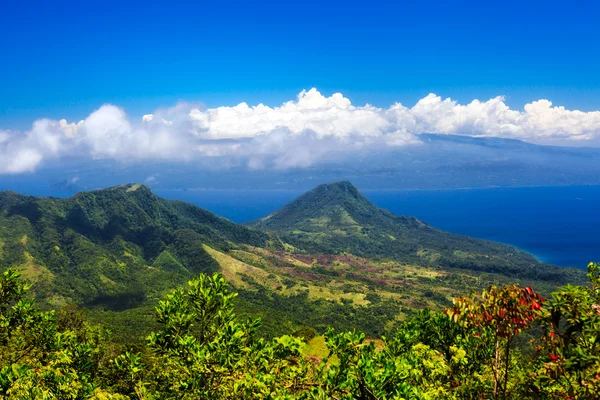 Camiguin vulcano bereik — Stockfoto