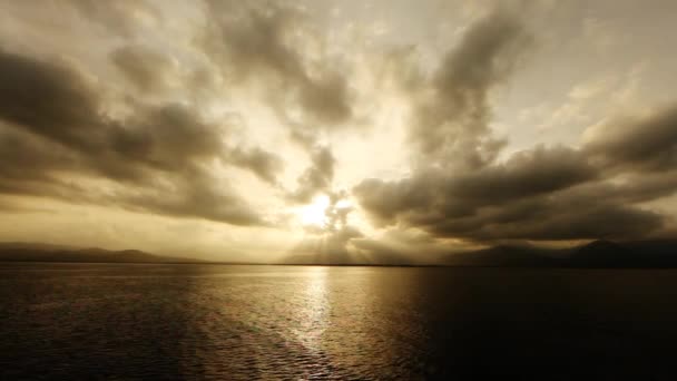 Sonnenuntergang über Palawan — Stockvideo