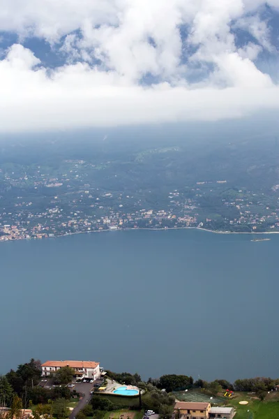 Garda lake view from the mountains around — Stock Photo, Image