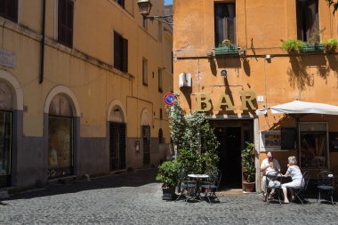 Roma'da Bar
