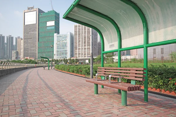 Día de verano en el parque público de la ciudad — Foto de Stock