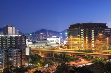 gün batımında hong Kong'da ofis