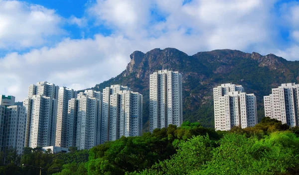 Hong Kong житлового краєвид під Левом камінь — стокове фото