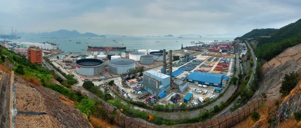 Oil and gas processing plant — Stock Photo, Image