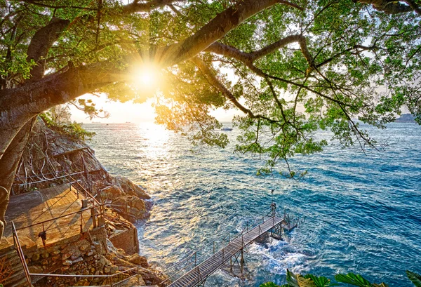 Coucher de soleil dans hong kong Pavillon de baignade — Photo