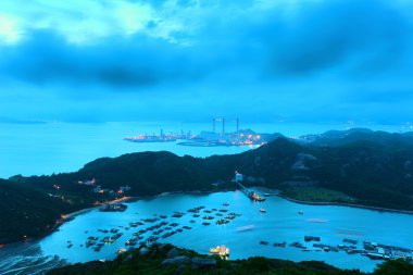 Dağların Üzerinde Gün Batımı Ve Deniz