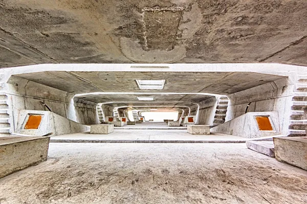 Tunnel het platform bouw — Stockfoto