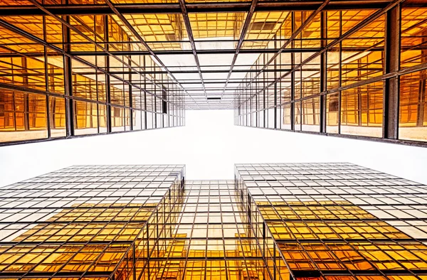 Parete di vetro blu moderno di edificio per uffici — Foto Stock