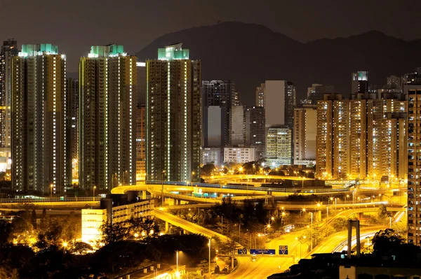 Autostrada e traffico di notte, Hong Kong — Foto Stock