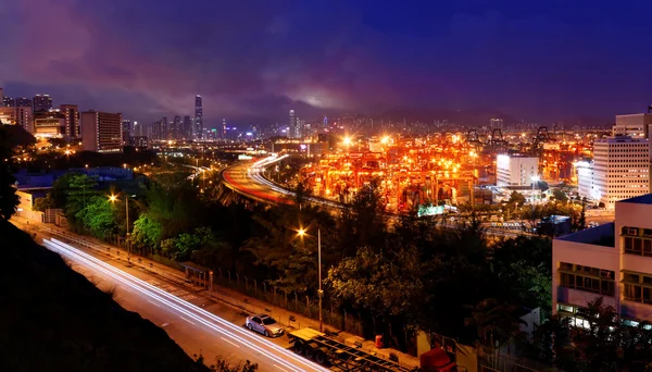 Centro da cidade noite — Fotografia de Stock