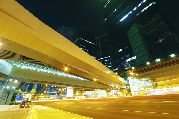 Paisaje urbano y calles por la noche —  Fotos de Stock