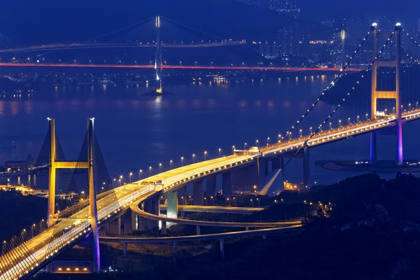 Tsing ma bridge, gece, hong kong işareti — Stok fotoğraf