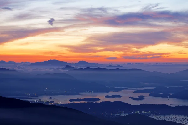 Sonnenaufgangsberg — Stockfoto