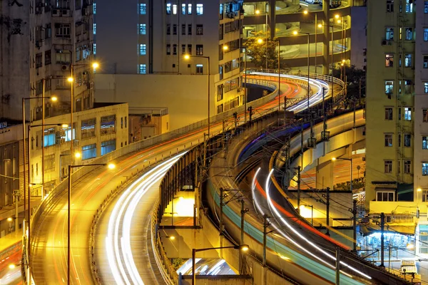 Trânsito rodovia noite, Hong Kong — Fotografia de Stock