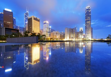 gün batımında Hong kong silueti