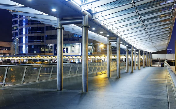 Pedestrian bridge at night — Stock Photo, Image