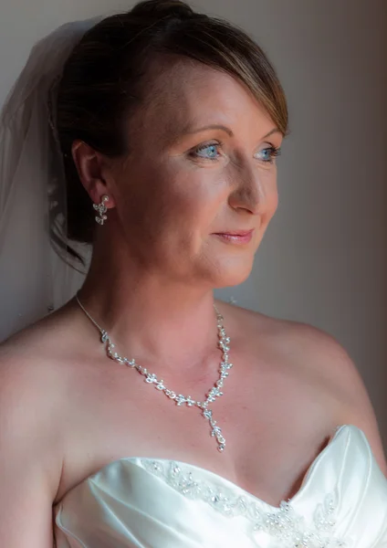 Bride on her wedding day — Stock Photo, Image