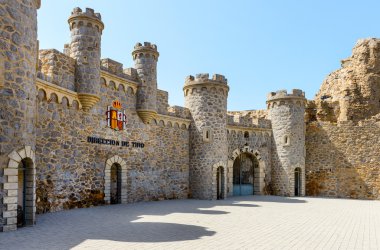 castillito, silah bataryaları için giriş