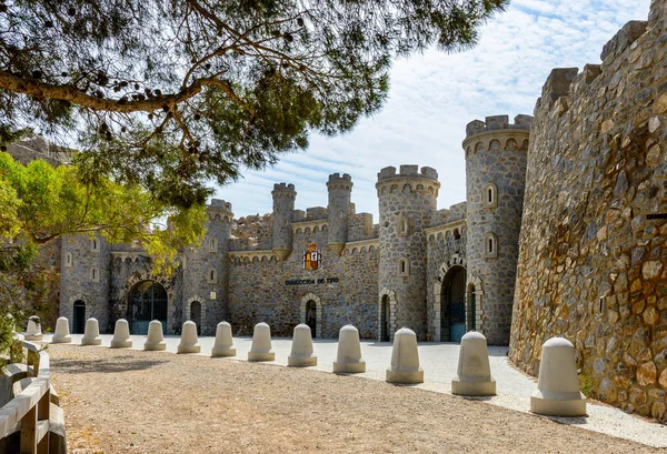 castillito, silah bataryaları için giriş