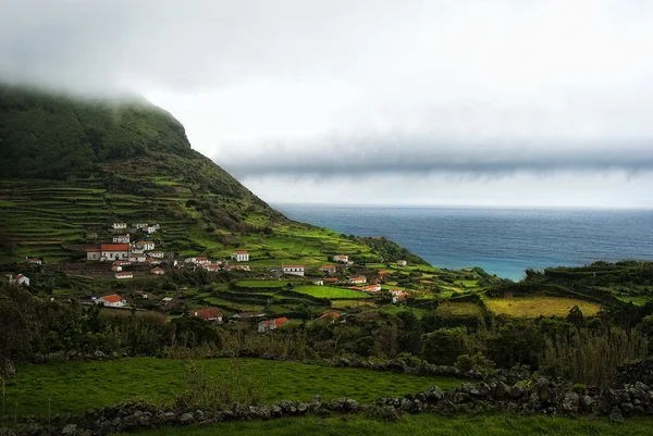 Cloudy mountains of flores acores islands — Stock Photo, Image