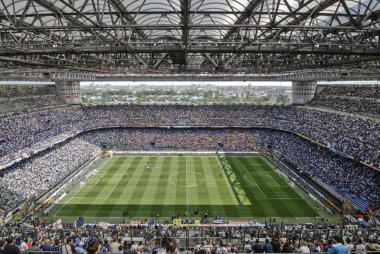 Meazza Futbol Stadyumu