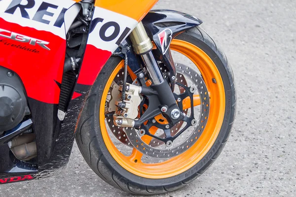 Front wheel motorcycle Honda — Stock Photo, Image