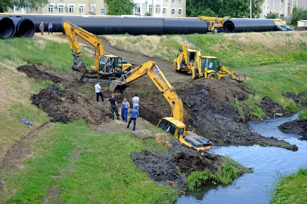 Rescue drowned excavator — Stock Photo, Image