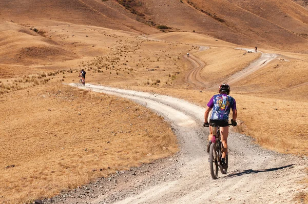 Maratona de mountain bike de aventura — Fotografia de Stock