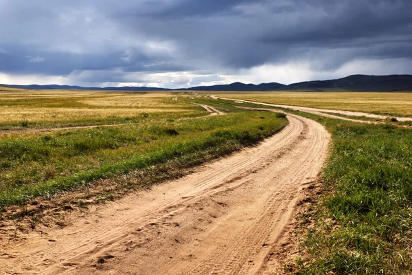 Дороги Монголии — стоковое фото